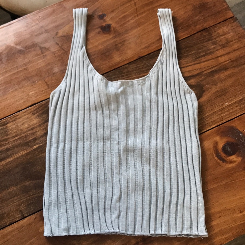 Gray crop top